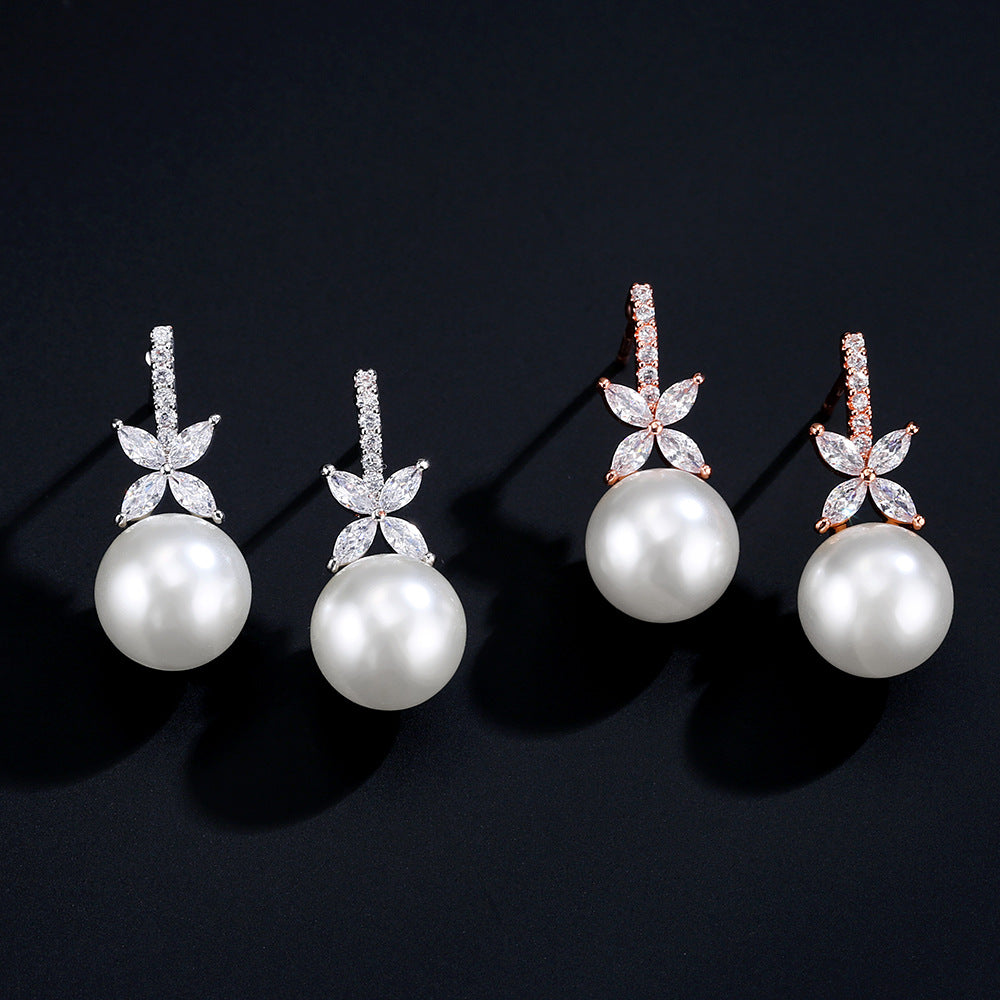 Orecchini zircone con intarsi micro