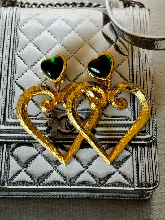 Orecchini clip cuore verde bottiglia