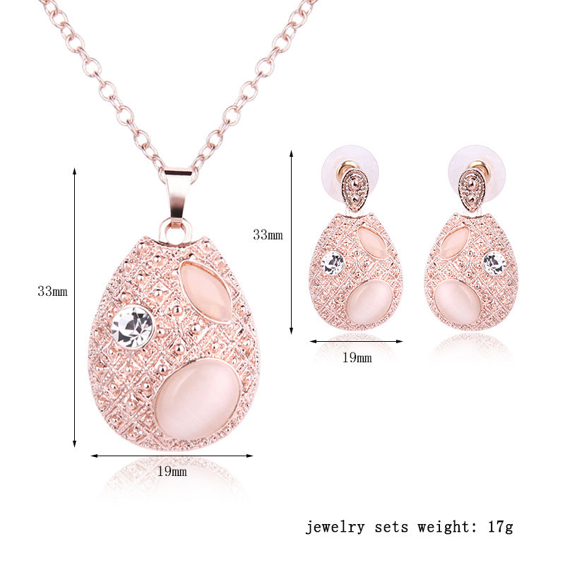 Collana e orecchini opale ovale