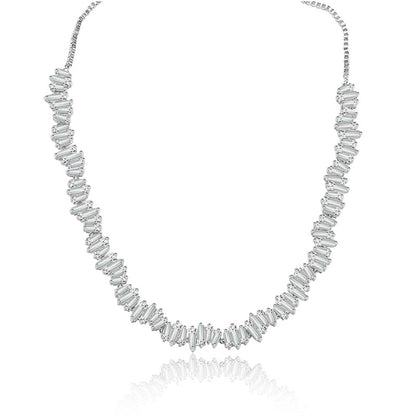Collana corta con zirconi