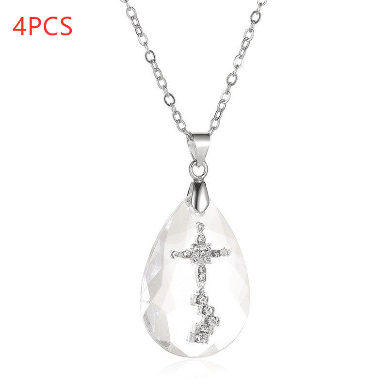 Collana con ciondolo a goccia