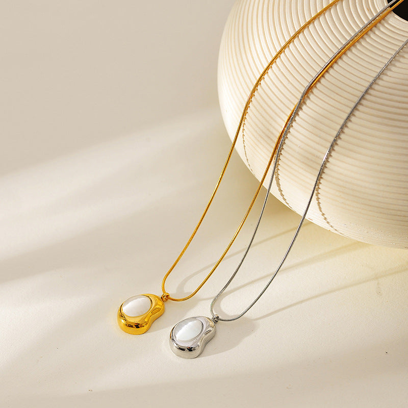 Collana opale bianco acciaio