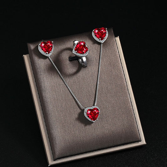Set orecchini e anello cuore