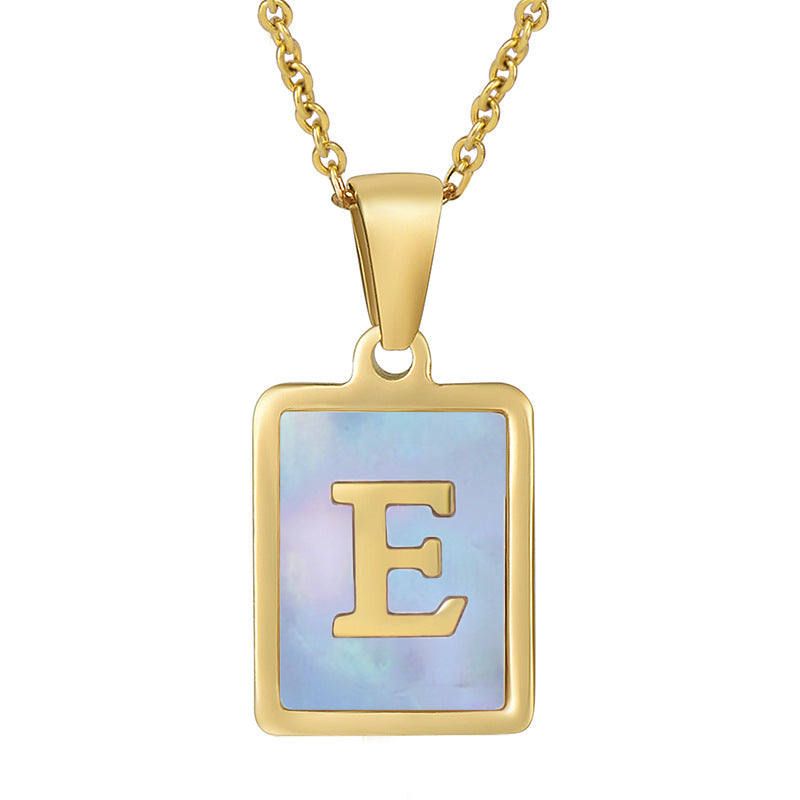 Collana titanio con lettera e conchiglia