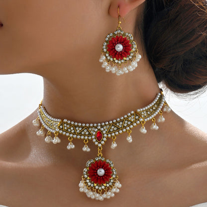 Set collana e orecchini retrò