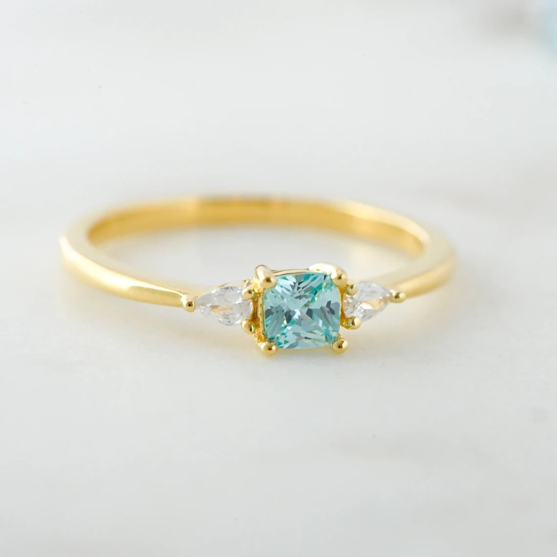 Anello quadrato argento zirconi