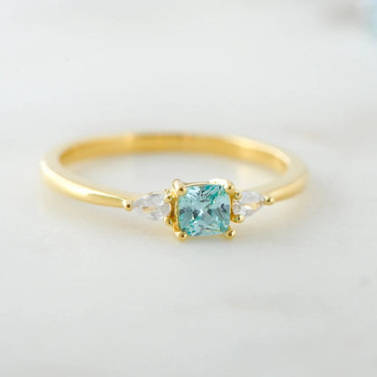 Anello quadrato argento zirconi