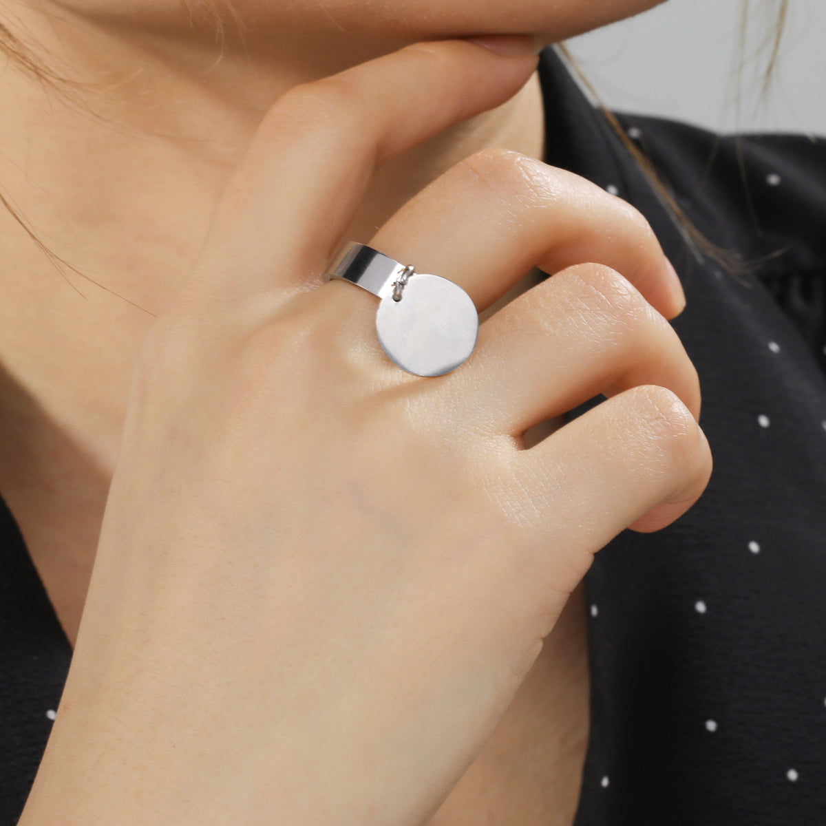 Anello titanio fascia larga