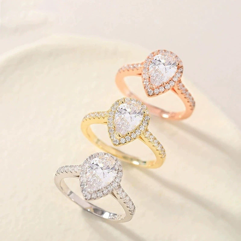 Anello goccia di zircone