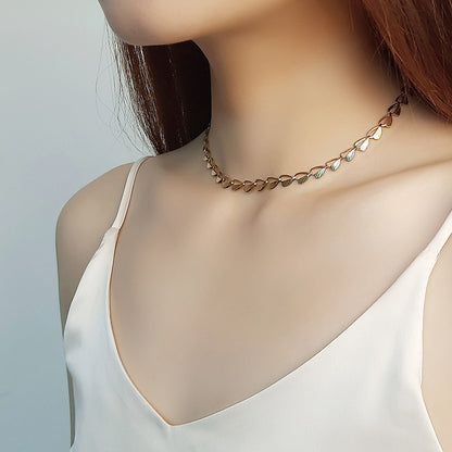 Collana foglia titanio