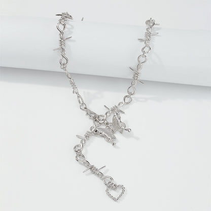 Collana lunga con farfalla