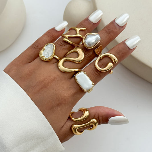 Anello aperto con perla geometrico