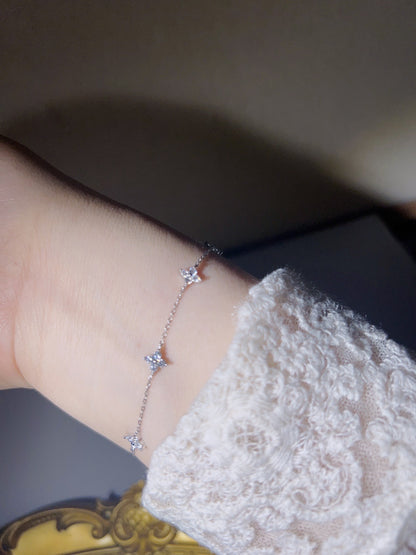 Bracciale quadrifoglio con zirconi