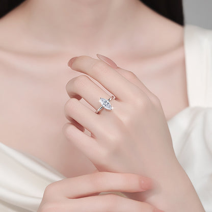 Anello moissanite casuale