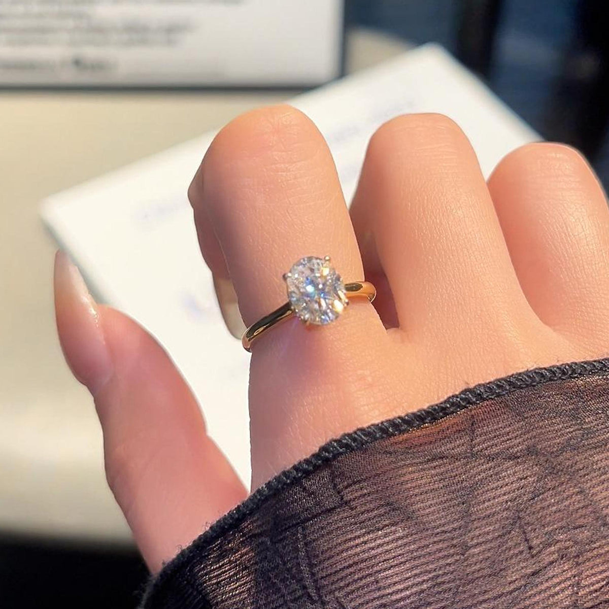 Anello zircone ovale oro