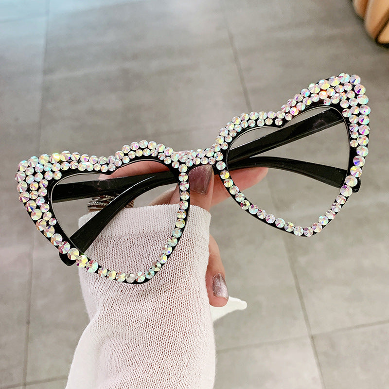 Occhiali da sole cat-eye da donna con cuore
