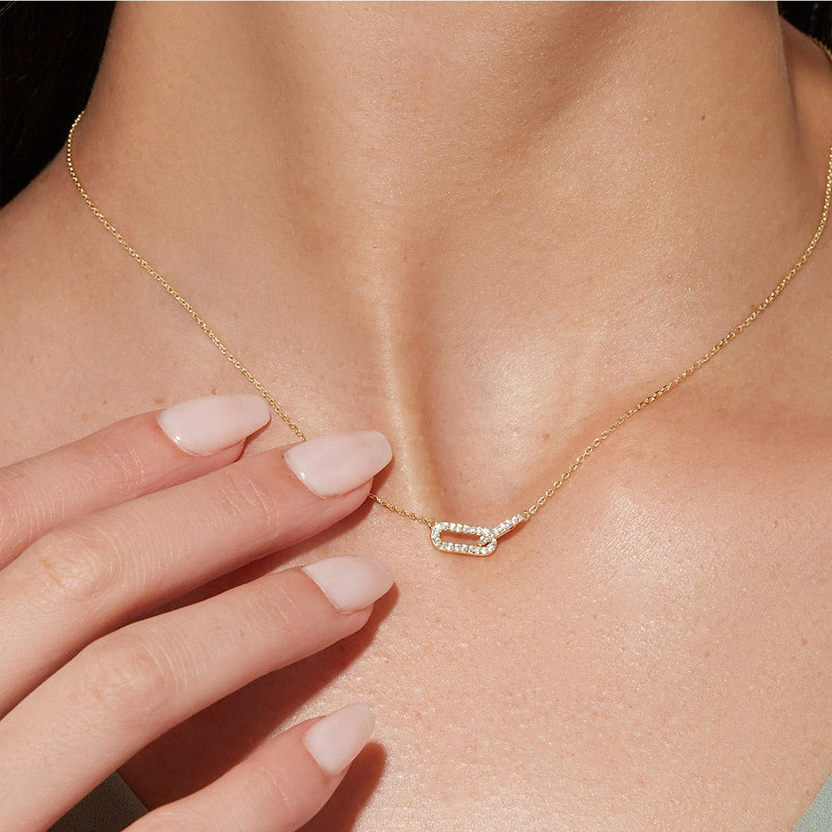 Collana con maglie intrecciate