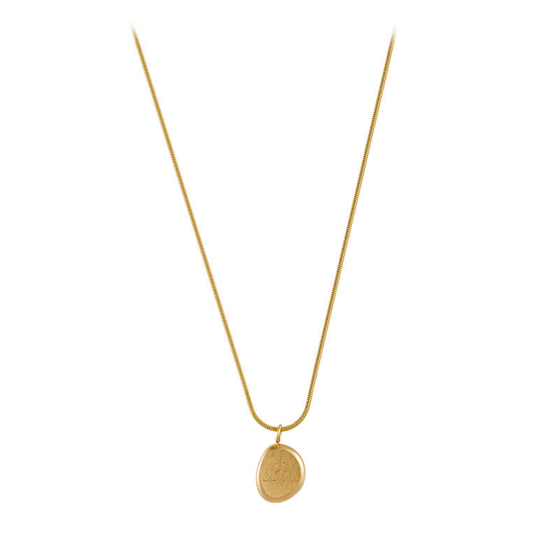 Collana dorata con pendente