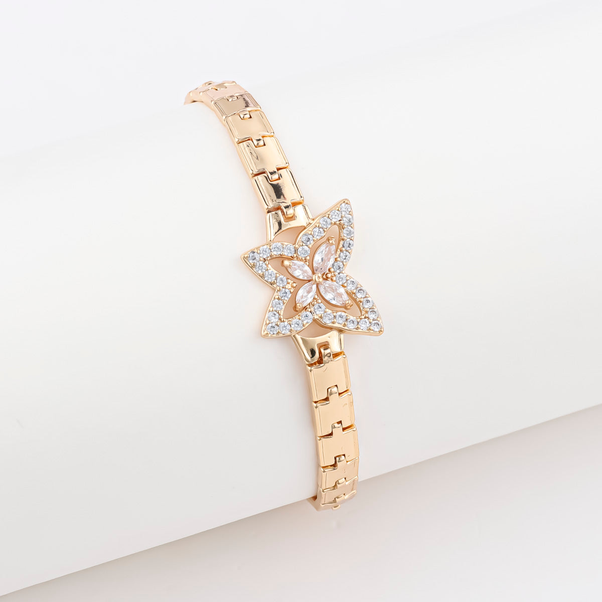 Bracciale farfalla trifoglio oro