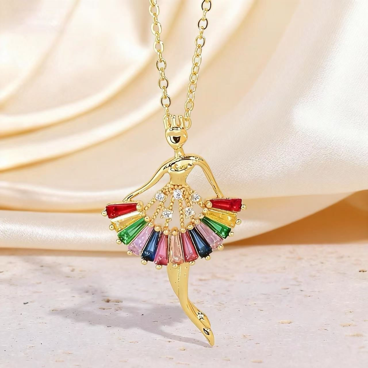 Collana ballerina con cristalli