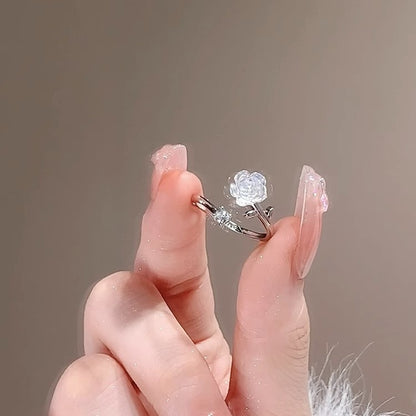 Anello floreale minimalista