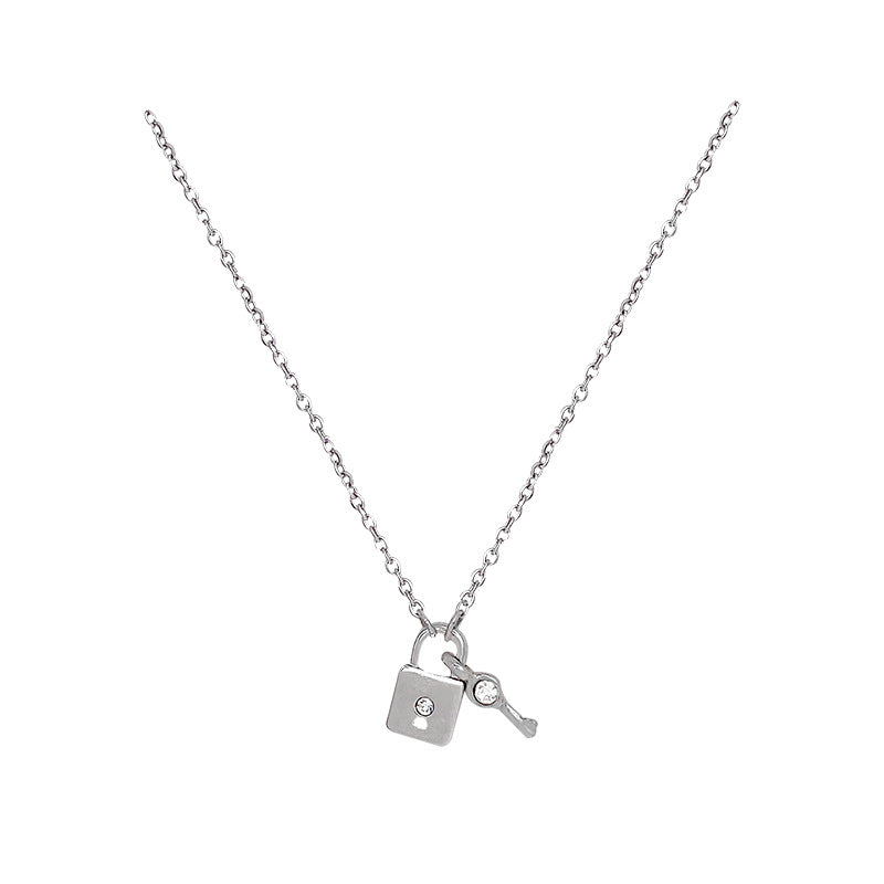 Collana con lucchetto in titanio acciaio