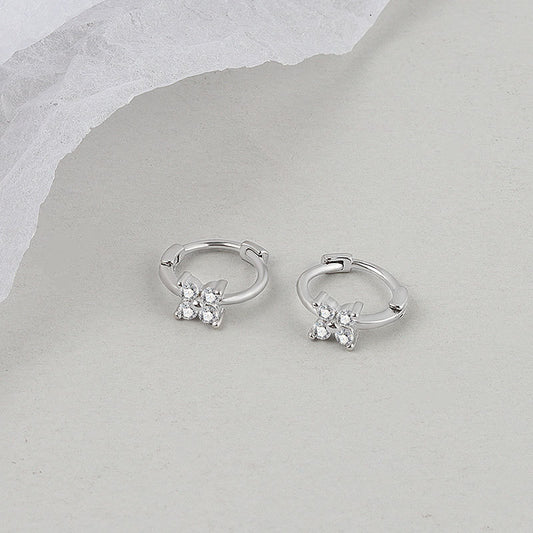 Orecchini farfalla diamante minimalisti