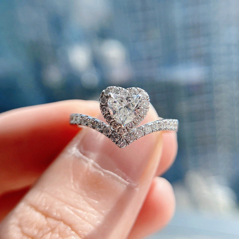 Anello cuore zircone a V da donna