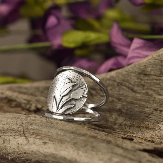 Anello floreale minimalista personalizzabile