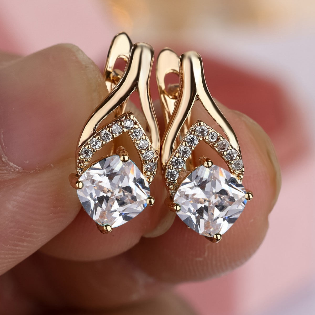 Orecchini oro rosa zircone rosso