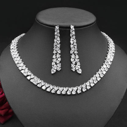 Set catena clavicolare e orecchini zircone