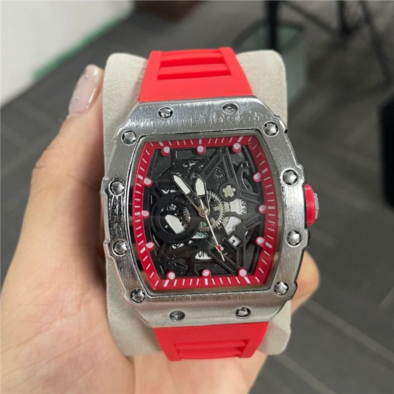 Orologio da uomo con quadrante luminoso