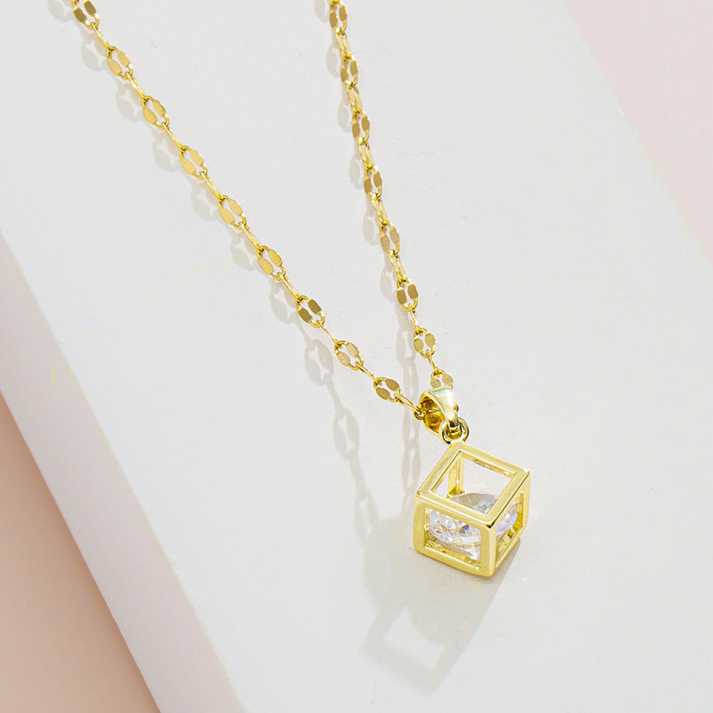 Collana quadrato geometrico oro rosa