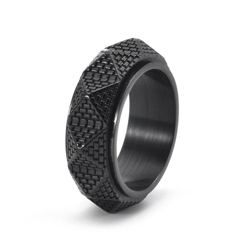 Anello uomo con piramide