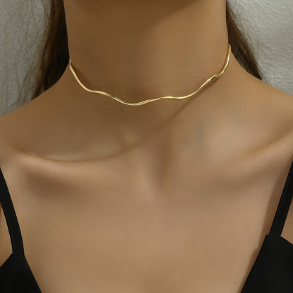 Collana onda minimalista
