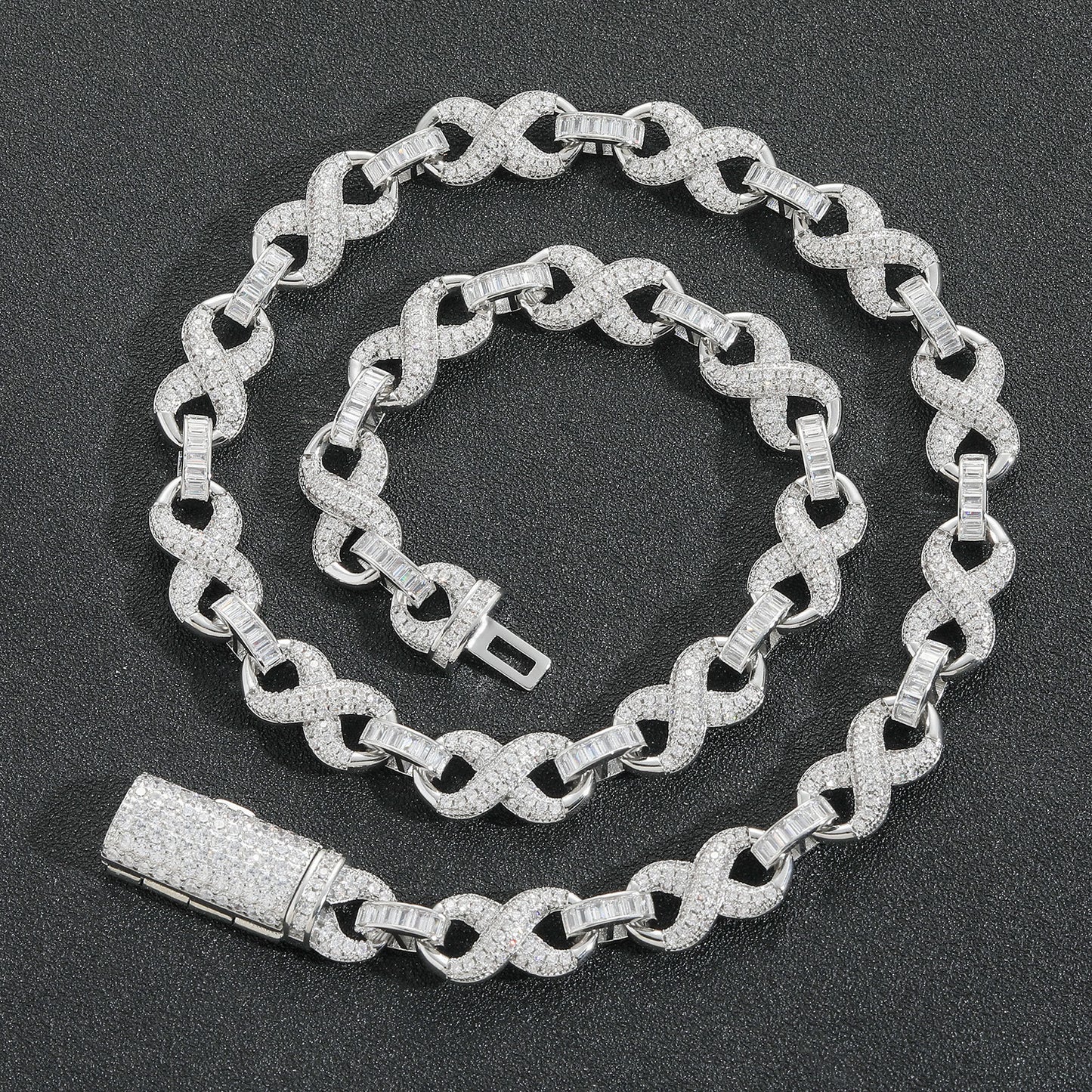 Collana catena cubana lunghezza clavicola