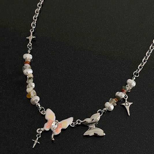 Collana farfalla ricamata