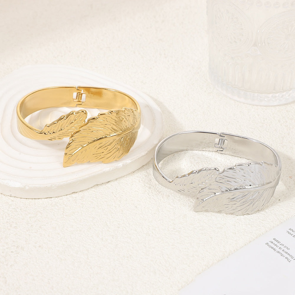 Bracciale foglia titanio