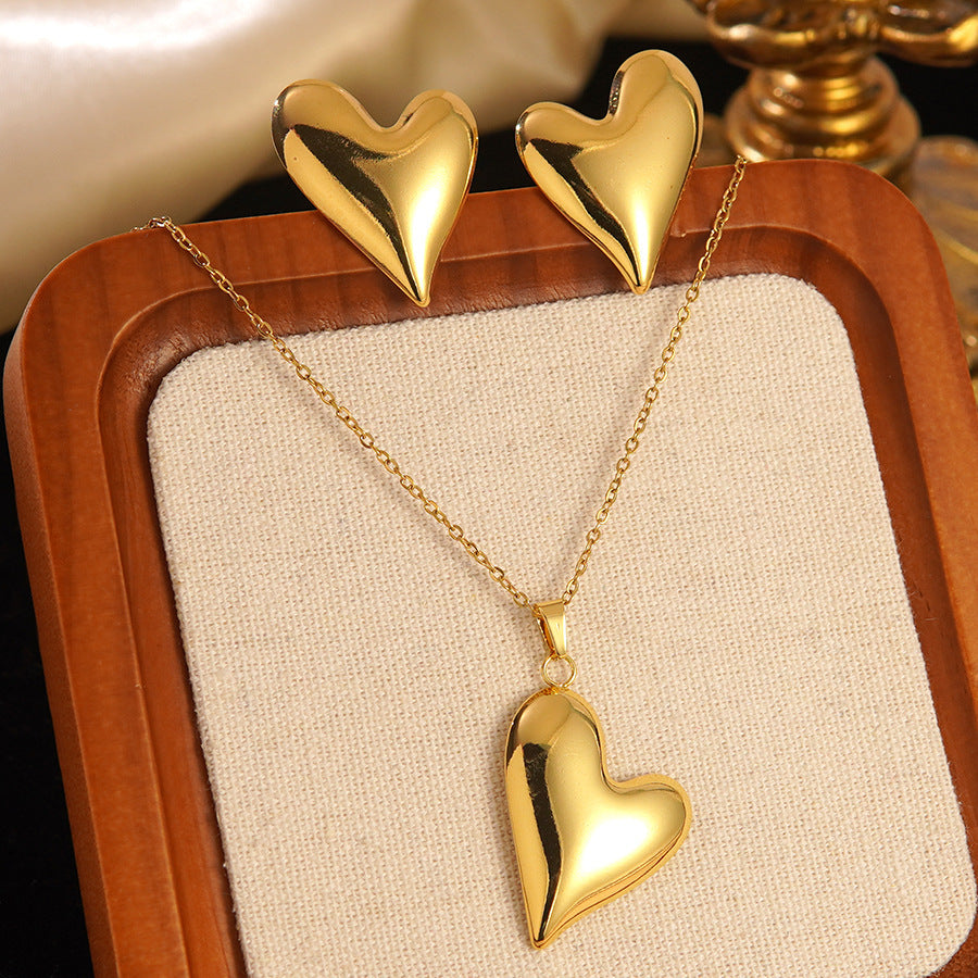 Collana e orecchini floreali