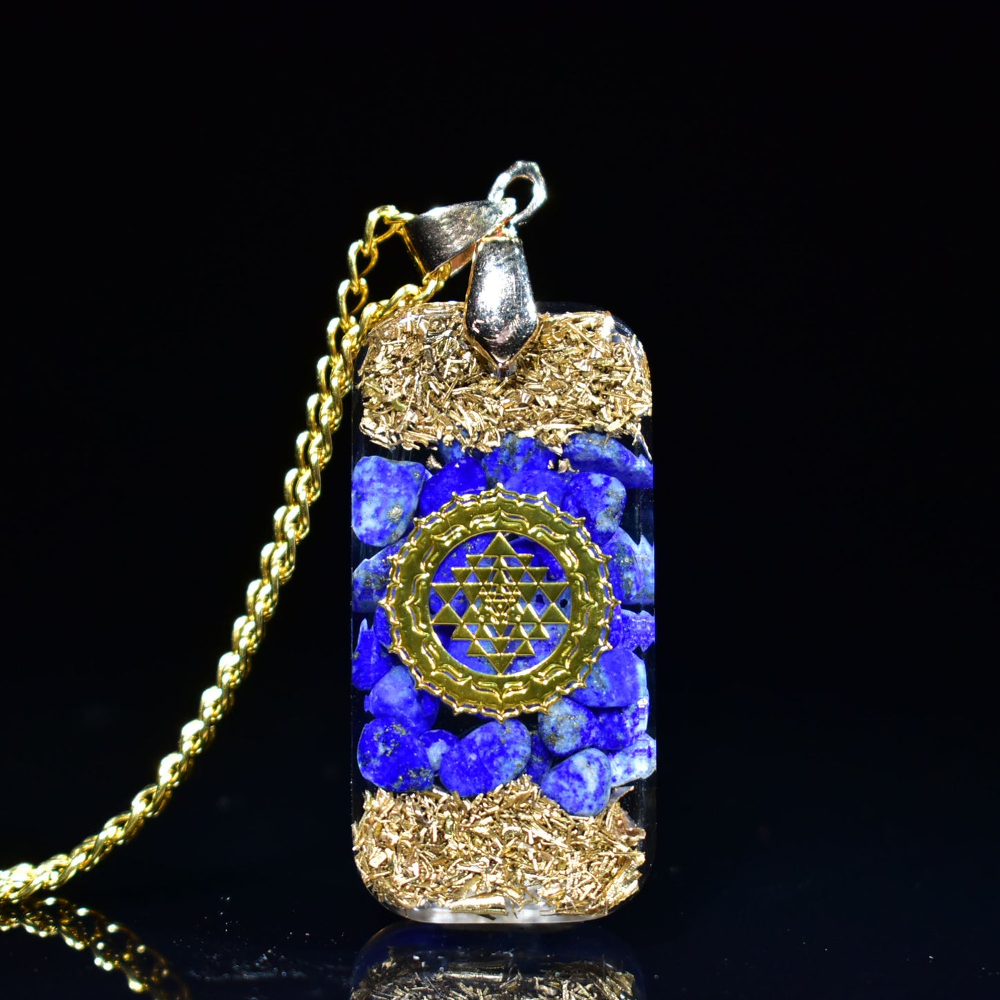 Collana pendente resina cristalli