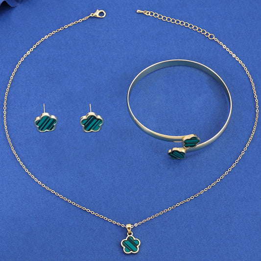 Set tre braccialetti floreali