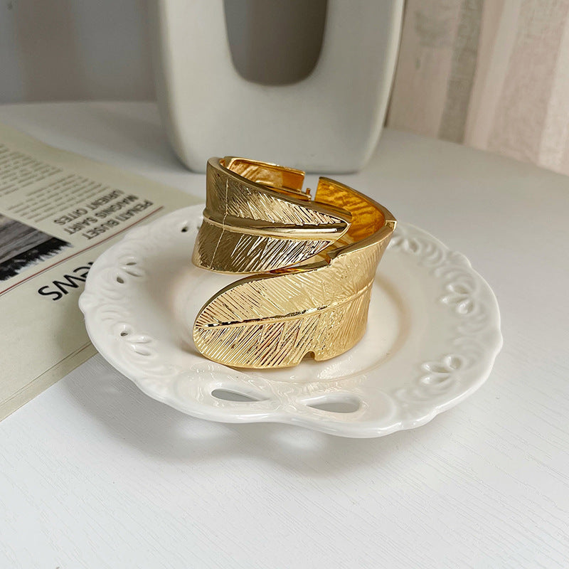 Bracciale forma piuma