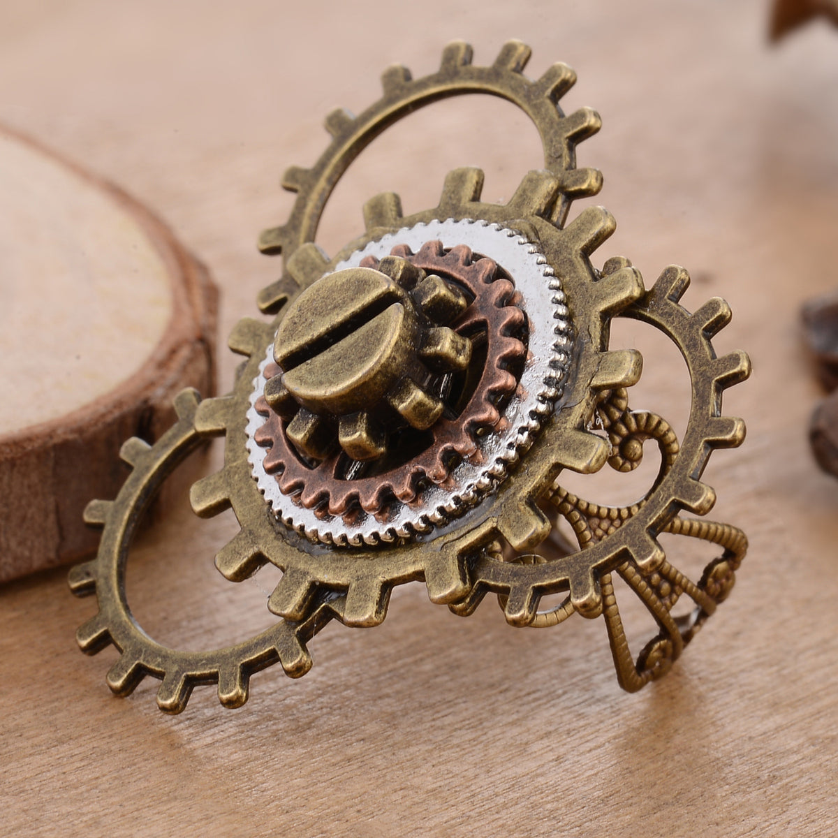Anello steampunk ingranaggio