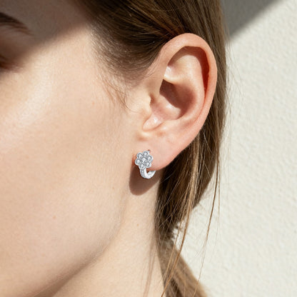 Orecchini fiore moissanite
