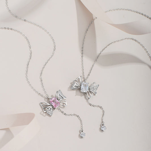Collana farfalla mobile