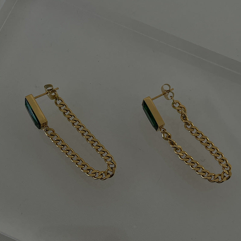 Collana con doppia catena e zircone