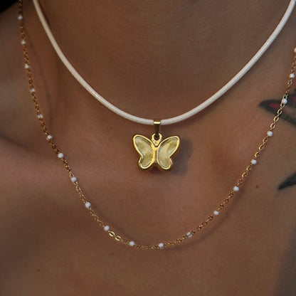 Collana con farfalla smaltata