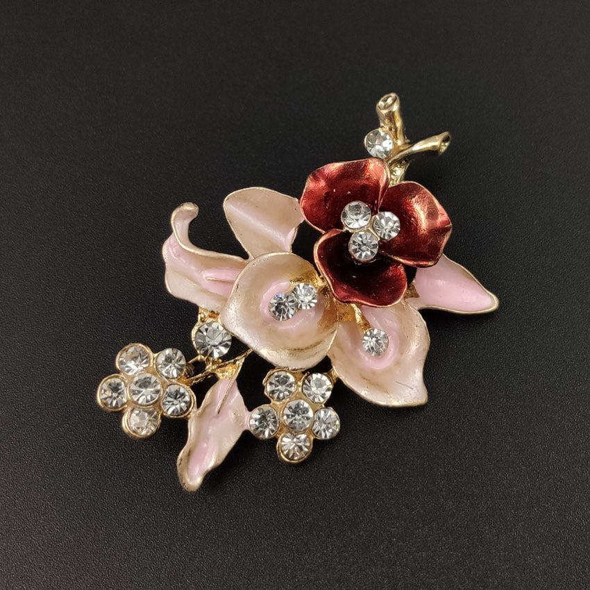 Spilla fiore diamanti