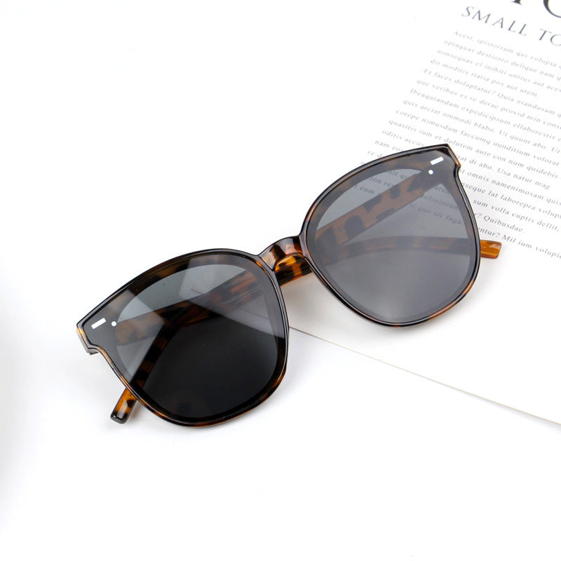 Occhiali da sole bambini montatura grande
