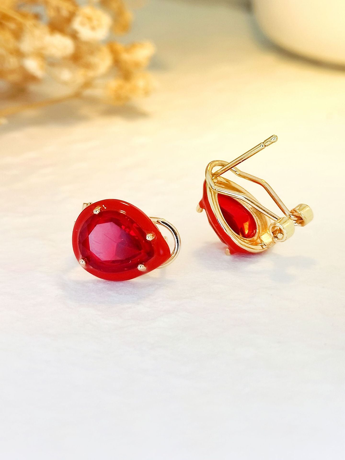 Clip orecchio goccia con zirconi